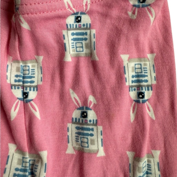 GAP Pink Pajama Set with Star Wars print - Picture 5 of 8